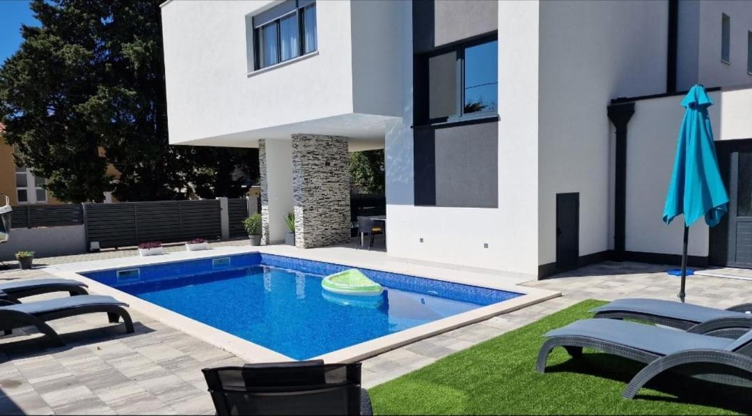 Villa Ema Kastela With Private Heated Pool Exteriér fotografie
