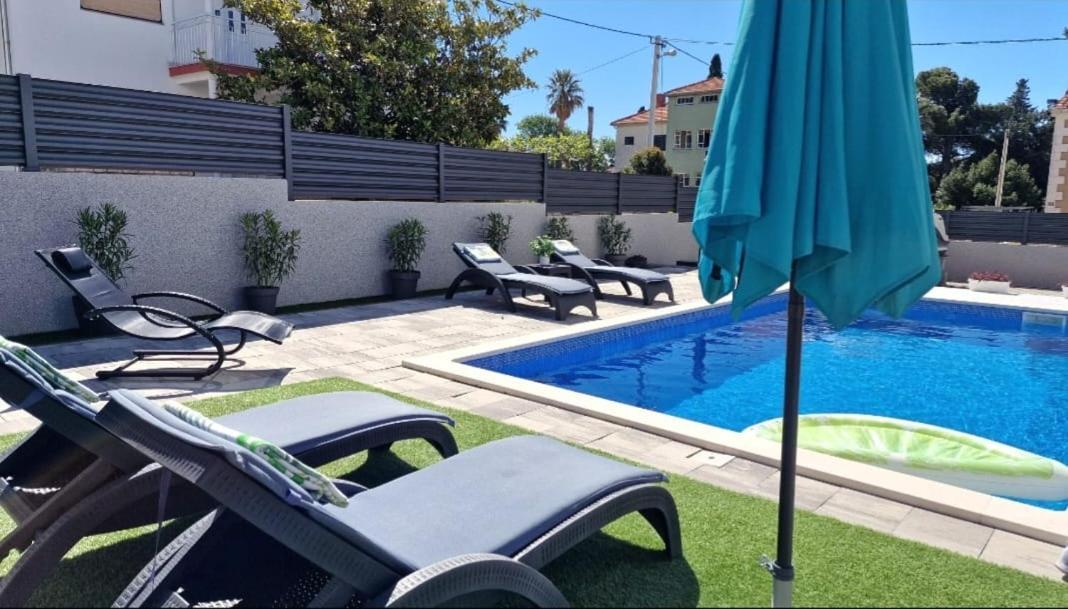 Villa Ema Kastela With Private Heated Pool Exteriér fotografie