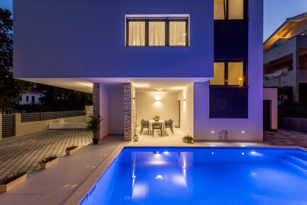 Villa Ema Kastela With Private Heated Pool Exteriér fotografie